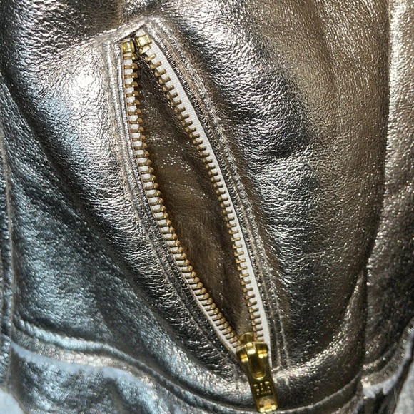 GAP KIDS Coat. Size M (8-9). 100% polyester. - Picture 3 of 5